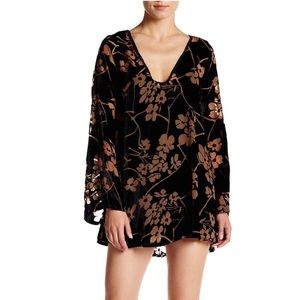 Honey punch Velvet floral dress